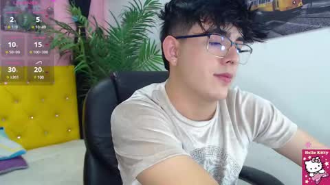 Snapshot of nolan_twink chatting on February 14, 6:29 pm Nolan  online show from February 14, 6:29 pm