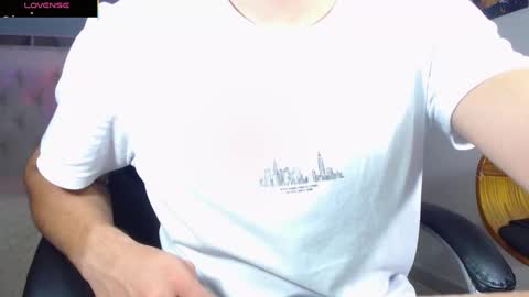 Snapshot of nolan_twink chatting on September 23, 5:45 pm Nolan  online show from September 23, 5:45 pm