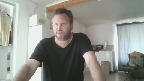 Snapshot of nollie244 chatting on October 5, 9:13 am Nollie online show from October 5, 9:13 am