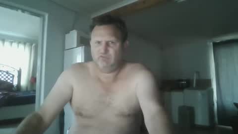 Snapshot of nollie244 chatting on September 19, 4:57 am Nollie online show from September 19, 4:57 am