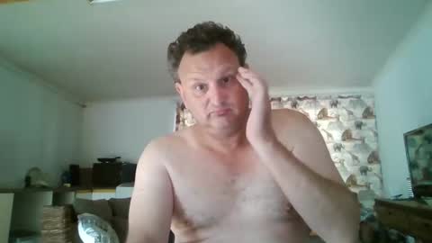 Snapshot of nollie244 chatting on December 14, 6:02 am Nollie online show from December 14, 6:02 am