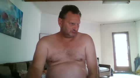 Snapshot of nollie244 chatting on February 22, 8:29 am Nollie online show from February 22, 8:29 am