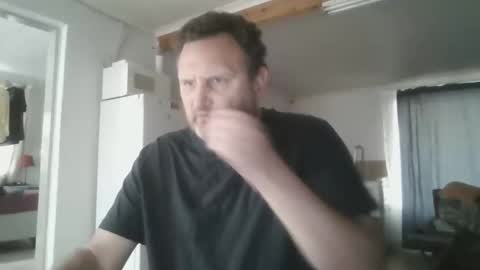 Snapshot of nollie244 chatting on October 1, 5:11 am Nollie online show from October 1, 5:11 am