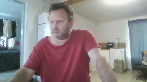 Snapshot of nollie244 chatting on September 30, 5:02 am Nollie online show from September 30, 5:02 am