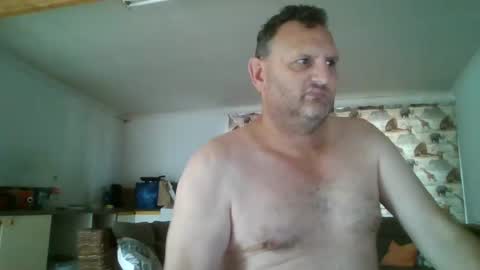 Snapshot of nollie244 chatting on December 22, 7:22 am Nollie online show from December 22, 7:22 am