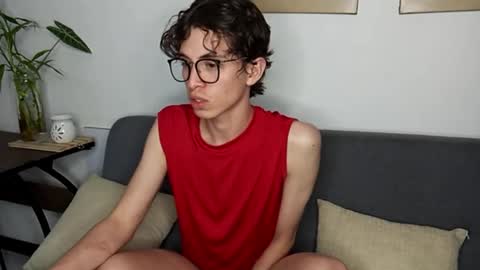 Snapshot of norehg__ chatting on September 30, 11:25 am Norehg online show from September 30, 11:25 am