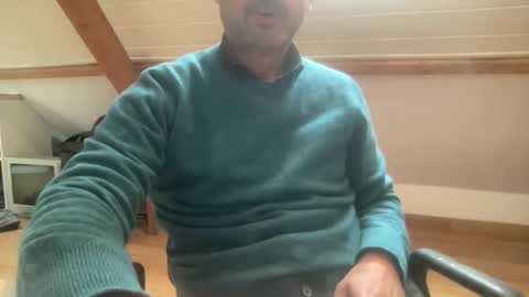 noux69 online show from November 3, 2:19 pm