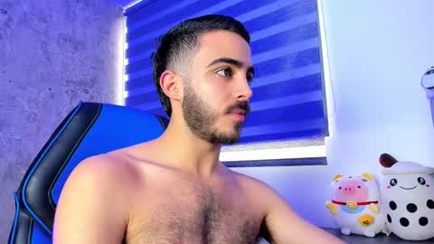 Snapshot of novacry chatting on October 16, 12:02 pm Nova online show from October 16, 12:02 pm