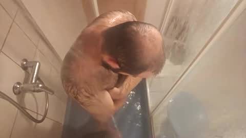 Snapshot of nudechiller chatting on October 8, 7:51 pm Vinz... online show from October 8, 7:51 pm