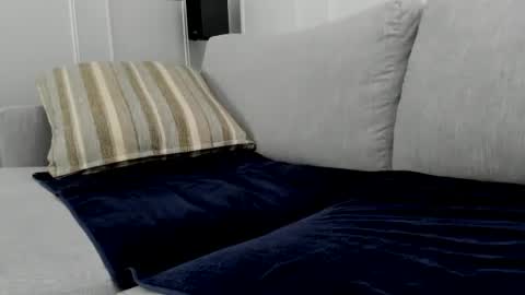 Nudelounger online show from July 17, 4:02 pm