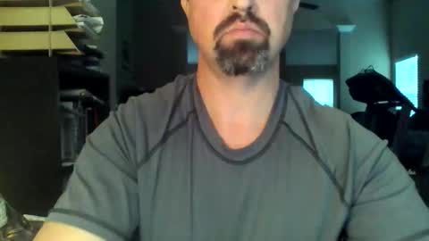 nvrenuff1979 online show from February 6, 12:46 pm