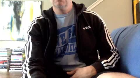 Snapshot of nxxtdoorguy77 chatting on February 9, 4:07 pm nxxtdoorguy77 online show from February 9, 4:07 pm