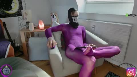 Nyl0nnickb0y online show from September 11, 3:22 pm