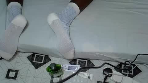 officialguyz online show from April 14, 11:10 am