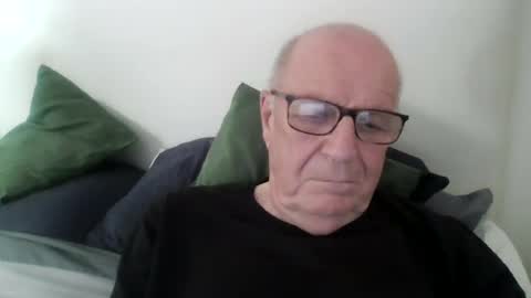 oggi95 online show from August 6, 2:34 pm