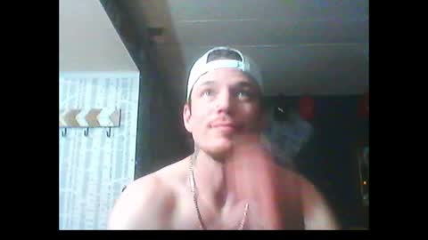 Snapshot of oh_you_know69 chatting on January 27, 2:31 am who dares  toss me some  tips lets have fun online show from January 27, 2:31 am