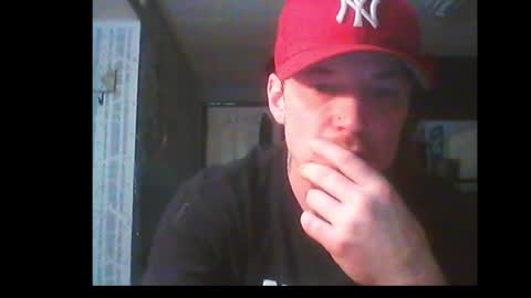 Snapshot of oh_you_know69 chatting on December 30, 6:53 am who dares  toss me some  tips lets have fun online show from December 30, 6:53 am