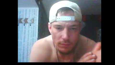 Snapshot of oh_you_know69 chatting on December 24, 3:58 pm who dares  toss me some  tips lets have fun online show from December 24, 3:58 pm