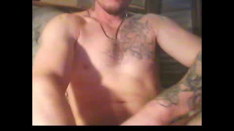 Snapshot of oh_you_know69 chatting on February 14, 2:44 pm who dares  toss me some  tips lets have fun online show from February 14, 2:44 pm
