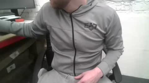 TheDee online show from April 23, 4:31 pm