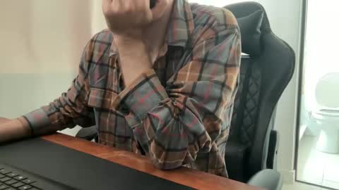 ohmymichael online show from February 19, 11:28 am