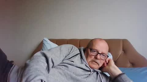 old_fkr online show from January 26, 9:51 am