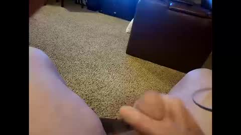 Snapshot of oldaddy2 chatting on October 17, 4:05 am oldaddy2 online show from October 17, 4:05 am