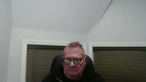 oldguybigd online show from December 23, 5:49 am