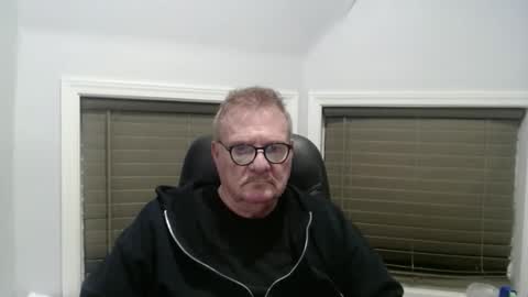 oldguybigd online show from December 16, 4:41 am