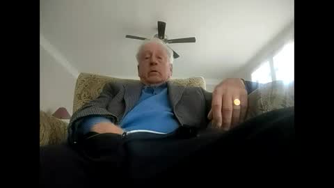 Snapshot of oldsubman chatting on February 12, 4:00 pm oldsubman online show from February 12, 4:00 pm