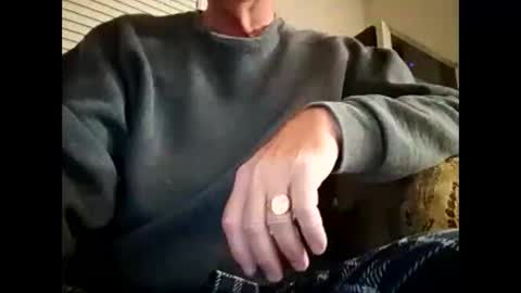 Snapshot of oldsubman chatting on February 22, 11:02 am oldsubman online show from February 22, 11:02 am