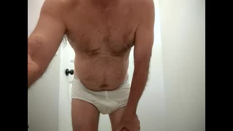 Snapshot of oldsubman chatting on February 6, 6:35 pm oldsubman online show from February 6, 6:35 pm