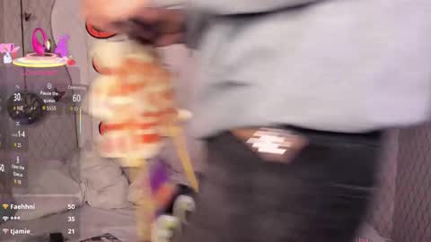 oliiverr22 online show from October 31, 12:19 pm