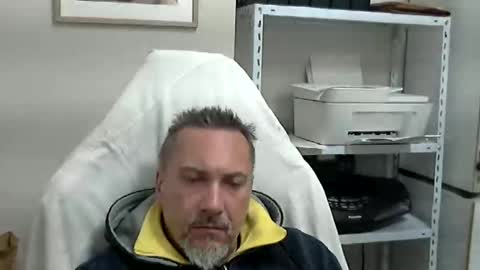 Snapshot of olimpio1230 chatting on December 27, 5:37 pm olimpio1230 online show from December 27, 5:37 pm