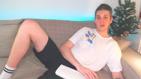 Oliver online show from January 5, 7:07 pm