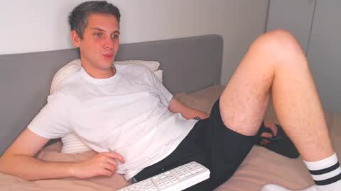 Oliver online show from September 21, 5:57 pm