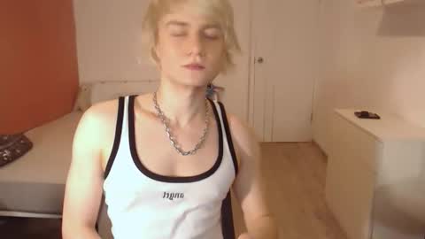 Oliver online show from November 17, 2:14 am