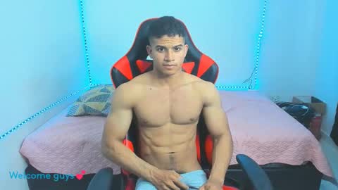 oliver thompsson online show from February 23, 9:25 pm