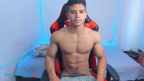 oliver thompsson online show from December 30, 8:04 pm