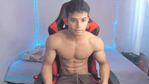 oliver thompsson online show from December 9, 7:24 pm