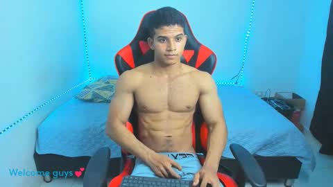 oliver thompsson online show from February 2, 1:45 am