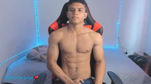 oliver thompsson online show from December 17, 1:16 pm