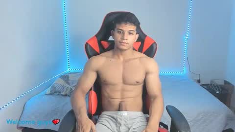 oliver thompsson online show from December 12, 11:58 pm