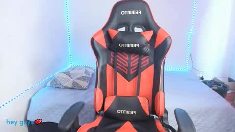 oliver thompsson online show from December 7, 2:24 pm