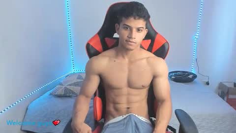 oliver thompsson online show from December 10, 2:28 pm