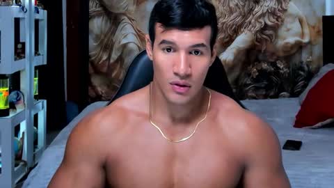 oliver_tommy online show from November 5, 3:36 pm