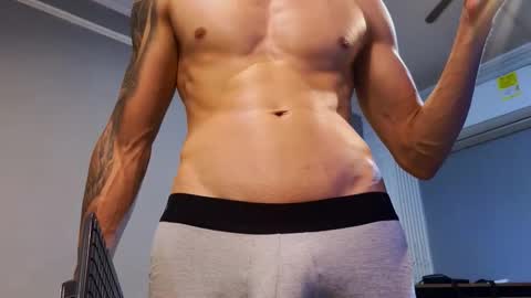 Oliver bennet online show from November 24, 11:39 pm