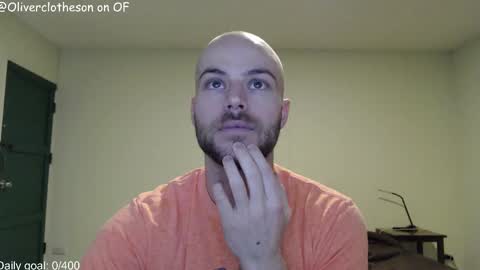 oliverclotheson online show from February 2, 2:48 am