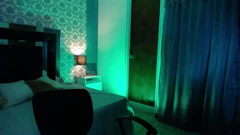 Oliver online show from January 8, 11:21 am