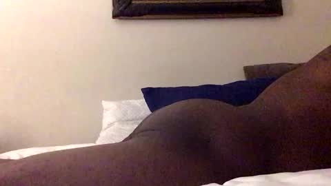 olivertwist1273 online show from December 8, 6:01 am